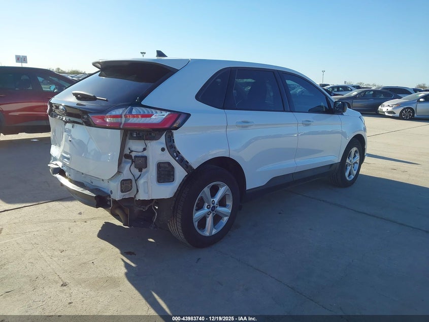 2021 Ford Edge Se