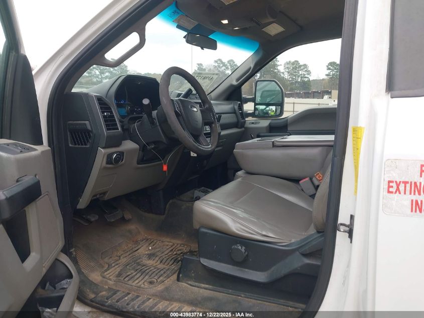 2017 Ford F-450 Chassis Xl VIN: 1FDUF4GY2HEB23280 Lot: 43983774