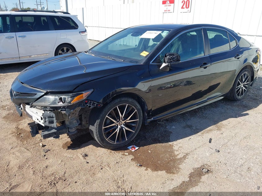 Vin: 4t1g11ak5mu455194, lot: 44479494, toyota camry se 20212