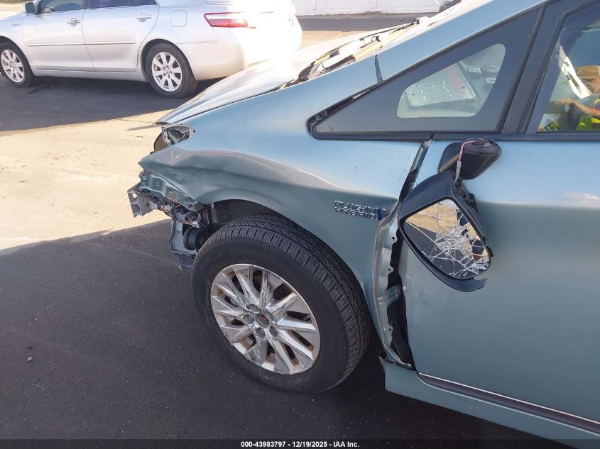 2013 Toyota Prius Plug-In VIN: JTDKN3DP2D3042774 Lot: 43983797