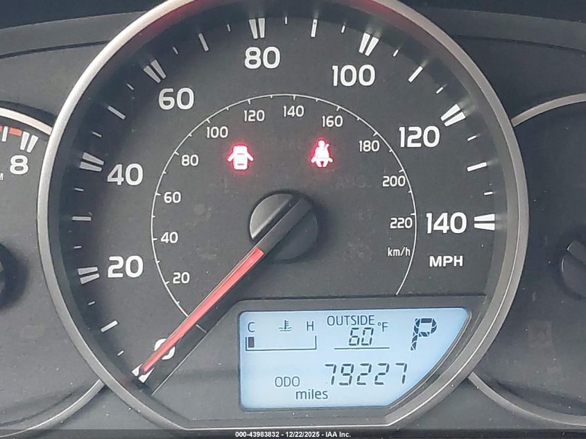 2016 Toyota Rav4 Le VIN: JTMBFREV7GJ071975 Lot: 43983832