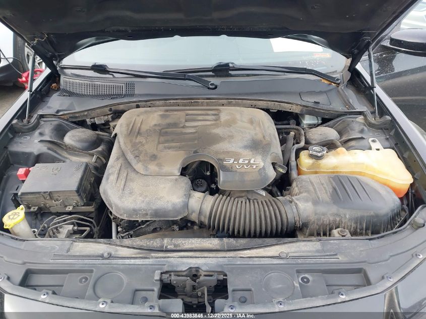 2016 Chrysler 300 300S VIN: 2C3CCABG4GH216819 Lot: 43983846