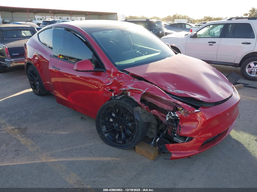 2022 Tesla Model Y Long Range Dual Motor All-Wheel Drive