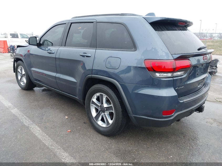 VIN 1C4RJFLG7KC695871 2019 JEEP GRAND CHEROKEE TRAILHAWK 4X4