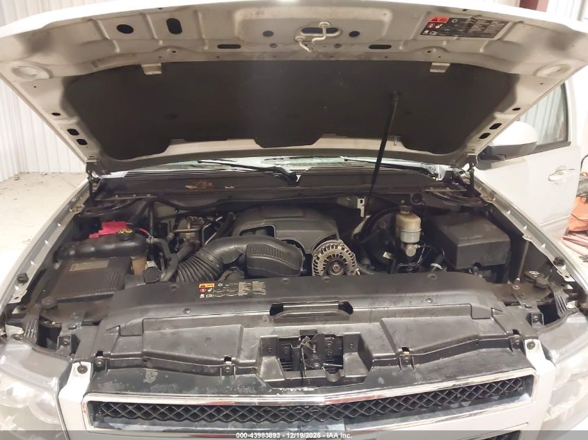 2013 Chevrolet Suburban 1500 Lt VIN: 1GNSKJE79DR158098 Lot: 43983893