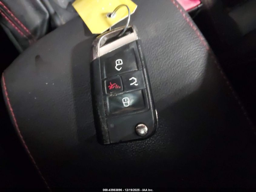 2015 Volkswagen Golf Gti 2.0T Autobahn 4-Door VIN: 3VW5T7AU7FM037489 Lot: 43983896