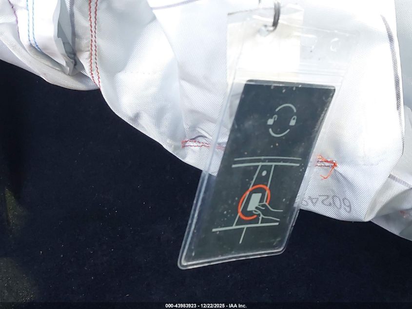 2022 Tesla Model 3 Long Range Dual Motor All-Wheel Drive VIN: 5YJ3E1EB5NF175500 Lot: 43983923