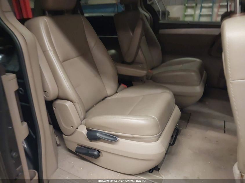 2011 Volkswagen Routan Se VIN: 2V4RW3DG7BR740433 Lot: 43983934