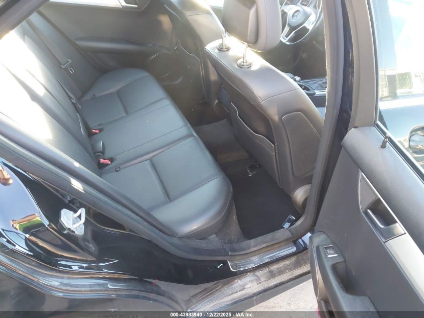 2012 Mercedes-Benz C 300 Sport 4Matic VIN: WDDGF8BB8CA614728 Lot: 43983940