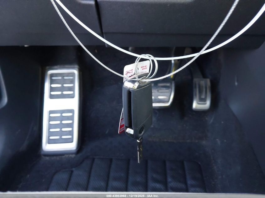 2020 Volkswagen Tiguan 2.0T Se/2.0T Se R-Line Black/2.0T Sel VIN: 3VV3B7AX5LM113005 Lot: 43983968