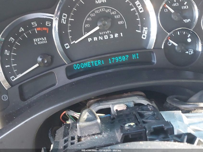 2006 Cadillac Escalade Standard VIN: 1GYEK63NX6R153235 Lot: 43983988