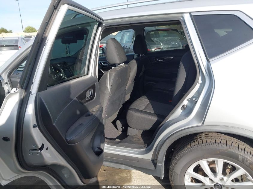 2018 Nissan Rogue Sv VIN: KNMAT2MT2JP526845 Lot: 43984010