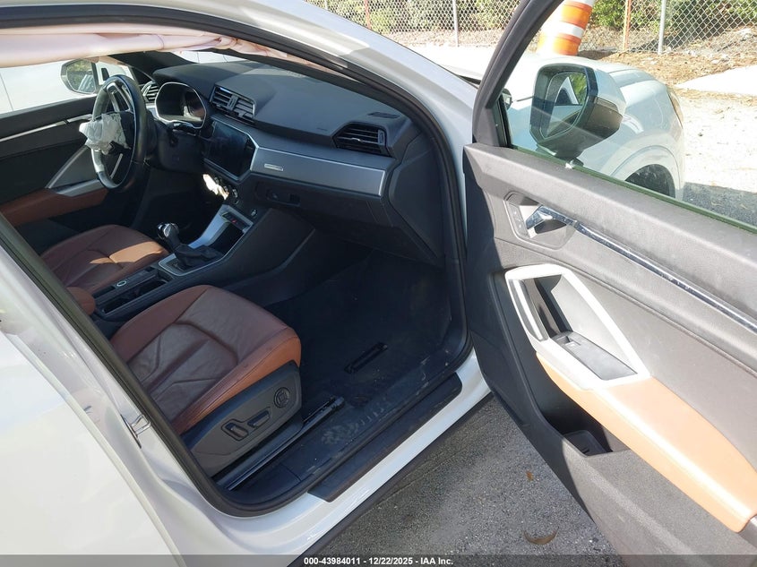 VIN WA1AUCF3XM1147707 2021 AUDI Q3 PREMIUM 40 TFSI QUATTRO TIPTRONIC