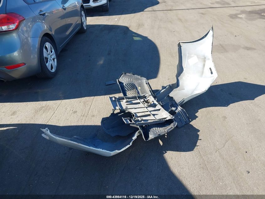 2018 Toyota Corolla Se VIN: 5YFBURHE2JP754820 Lot: 43984116