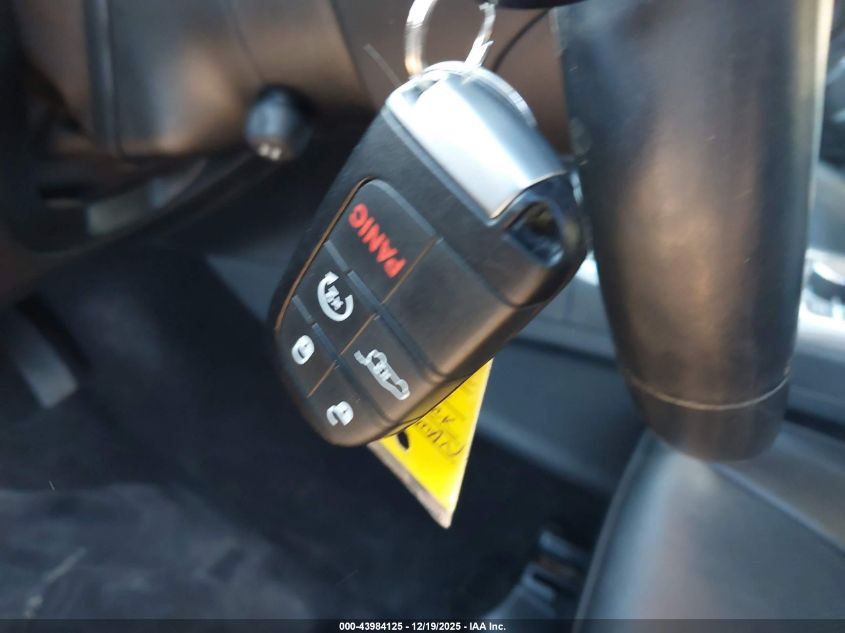 2018 Jeep Grand Cherokee Overland 4X4 VIN: 1C4RJFCT7JC445686 Lot: 43984125