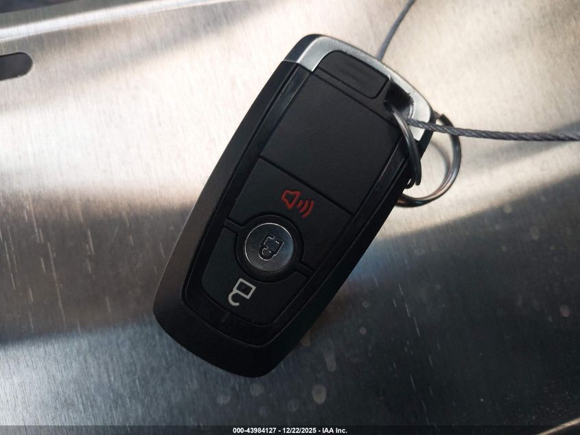 2017 Ford Edge Sel VIN: 2FMPK3J99HBB88384 Lot: 43984127