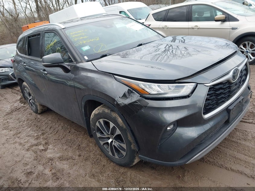 5TDGZRBH7LS038547 2020 Toyota Highlander Xle auction photo 1