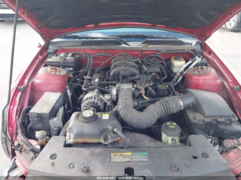 2007 Ford Mustang V6 Deluxe/V6 Premium VIN: 1ZVFT80N175261420 Lot: 43984207