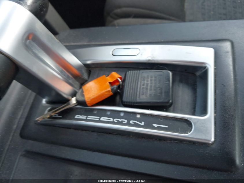 2007 Ford Mustang V6 Deluxe/V6 Premium VIN: 1ZVFT80N175261420 Lot: 43984207