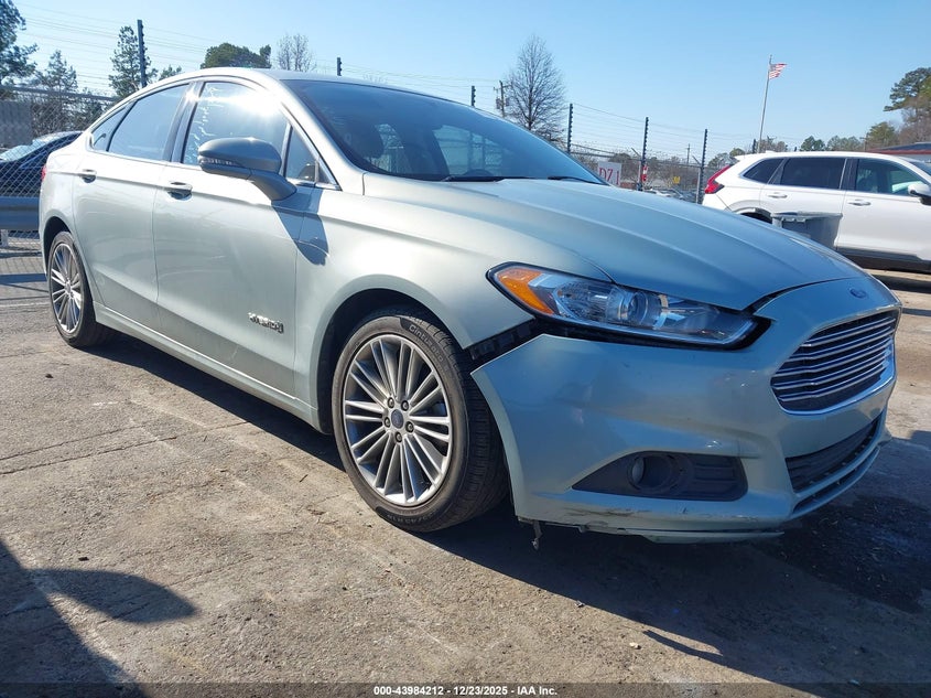 FORD FUSION HYBRID SE