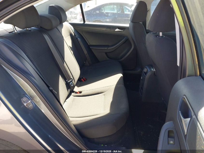 2015 Volkswagen Jetta 2.0L S VIN: 3VW2K7AJ4FM322825 Lot: 43984228