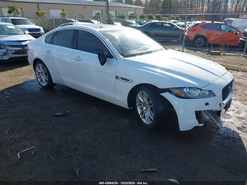 SAJBK4BV4GCY20630 2016 Jaguar Xf 35T Prestige auction photo 1