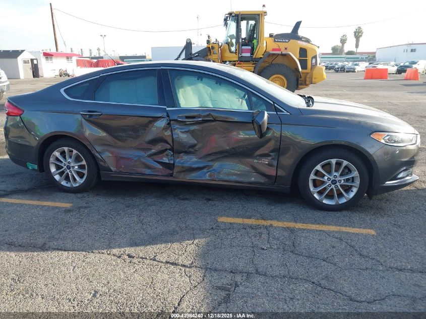 2017 Ford Fusion Energi Se Luxury VIN: 3FA6P0PU1HR163739 Lot: 43984240