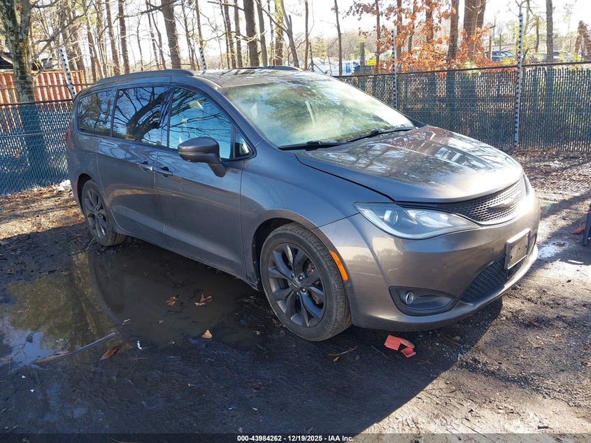 2020 Chrysler Pacifica Limited