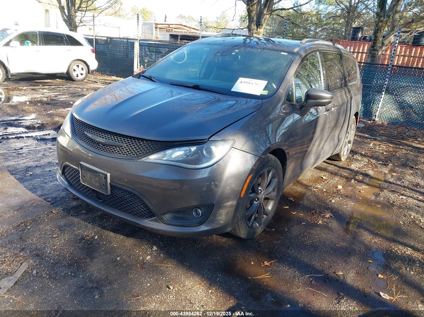 2020 Chrysler Pacifica Limited