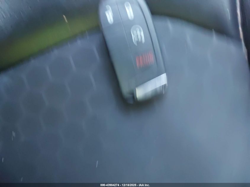 2018 Jeep Compass Latitude 4X4 VIN: 3C4NJDBB8JT349761 Lot: 43984274