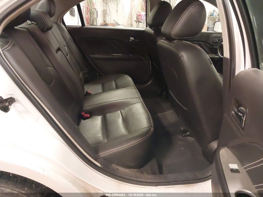 2011 Ford Fusion Sport VIN: 3FAHP0KC1BR112806 Lot: 43984283