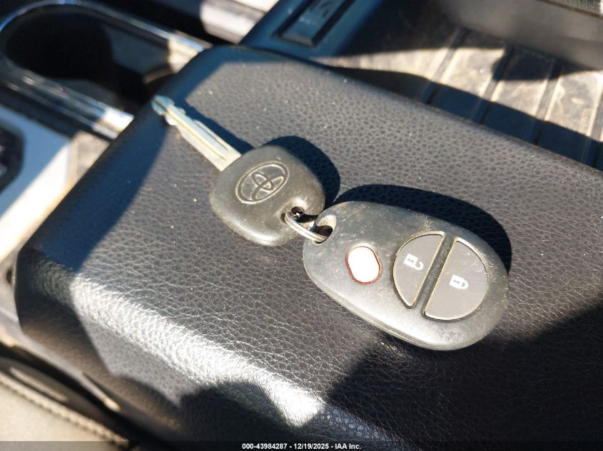 2015 Toyota Tundra Sr5 5.7L V8 VIN: 5TFUW5F17FX476906 Lot: 43984287