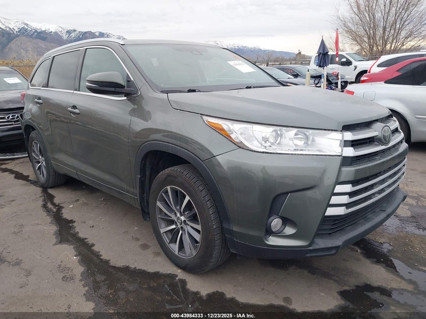 2017 Toyota Highlander Xle