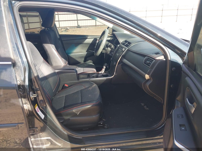 2015 Toyota Camry Se