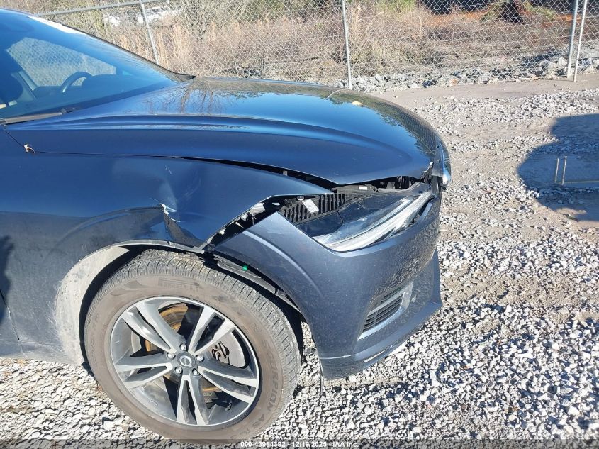 2020 Volvo Xc60 Hybrid T8 Momentum VIN: YV4BR0DK5L1424988 Lot: 43984392