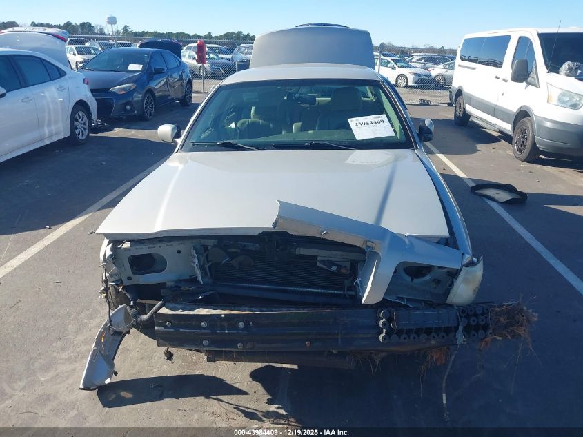 2010 Mercury Grand Marquis Ls (Fleet Only) VIN: 2MEBM7FV3AX616513 Lot: 43984409