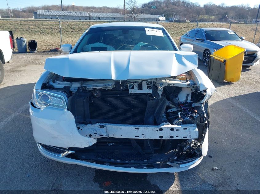 2016 Chrysler 300 Anniversary Edition/Limited VIN: 2C3CCAAG7GH205783 Lot: 43984426