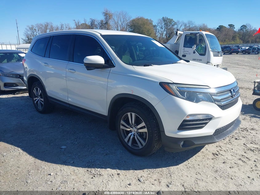 Vin: 5fnyf5h3xhb045747, lot: 44480139, honda pilot ex 2017 img_1