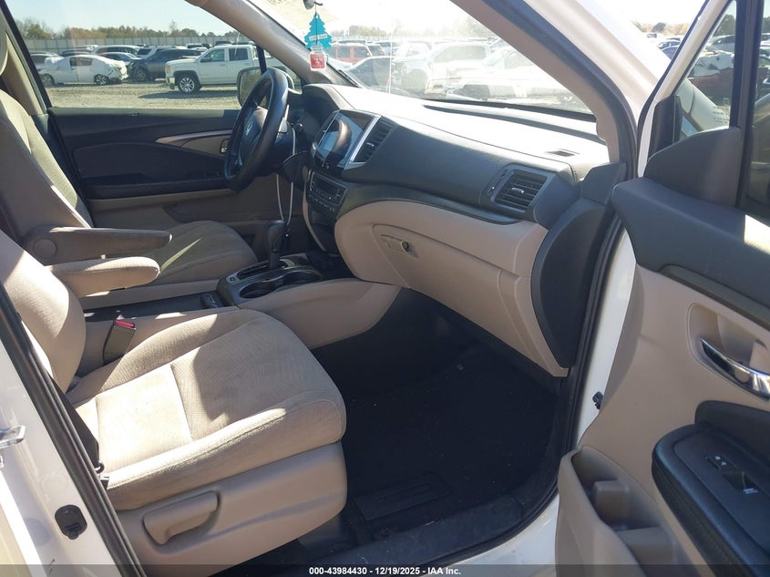 5FNYF5H3XHB045747 2017 HONDA PILOT photo no. 5