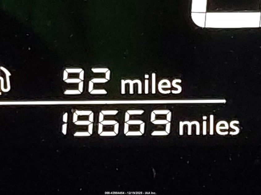 2025 Nissan Kicks Sv Fwd VIN: 3N8AP6CA8SL381954 Lot: 43984454