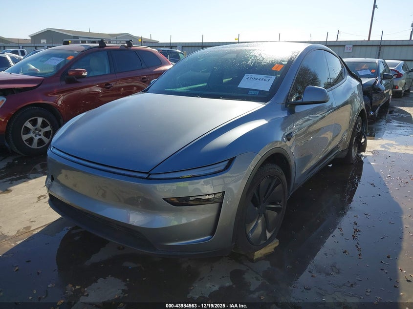 2026 Tesla Model Y Long Range Dual Motor All-Wheel Drive/Long Range Launch Series