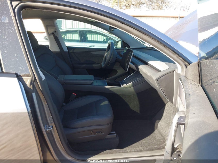 2026 Tesla Model Y Long Range Dual Motor All-Wheel Drive/Long Range Launch Series