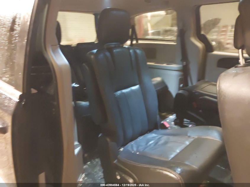 2016 Chrysler Town & Country Touring VIN: 2C4RC1BGXGR214881 Lot: 43984564