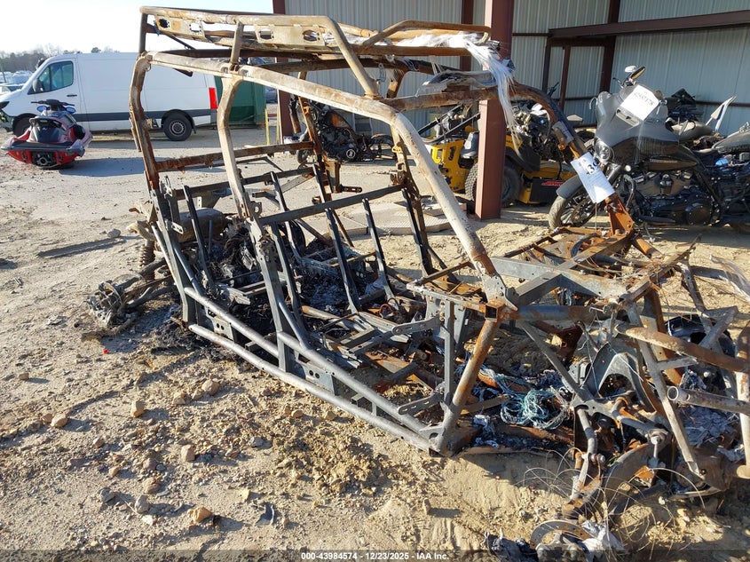 3JBACAX46PK000178 2023 Can-Am Commander Max Xt 1000R/Xt-P 1000R auction photo 1