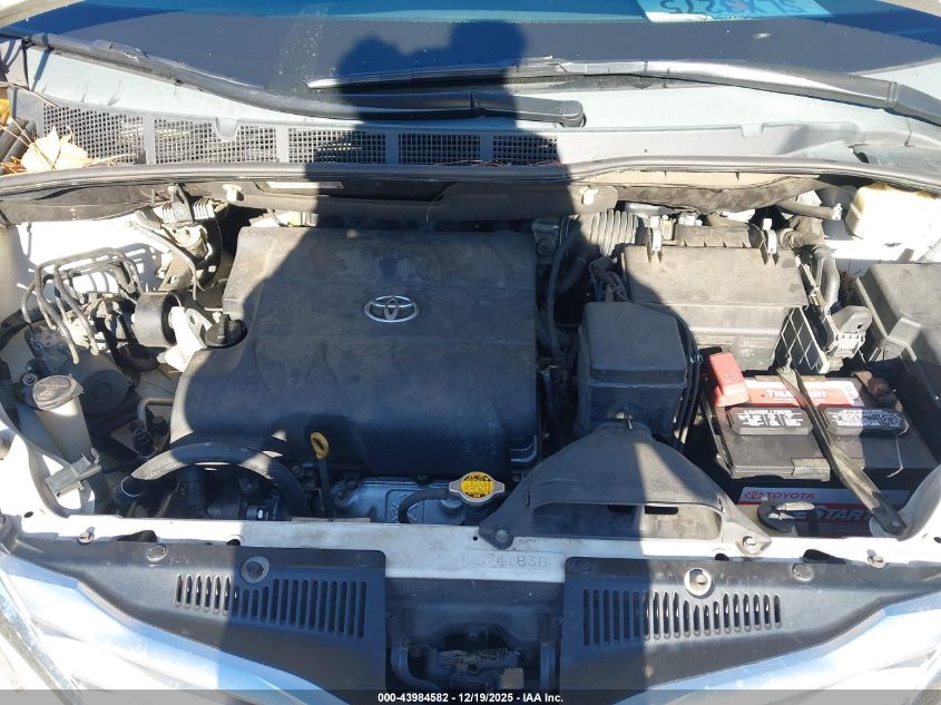 2012 Toyota Sienna Limited V6 7 Passenger VIN: 5TDYK3DC9CS270879 Lot: 43984582