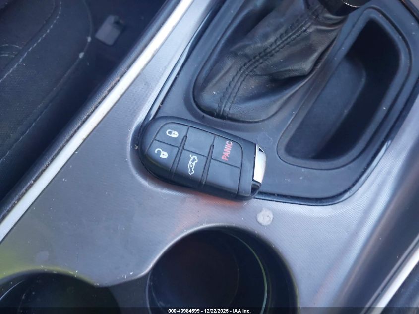 2019 Dodge Challenger Sxt VIN: 2C3CDZAG0KH723478 Lot: 43984599