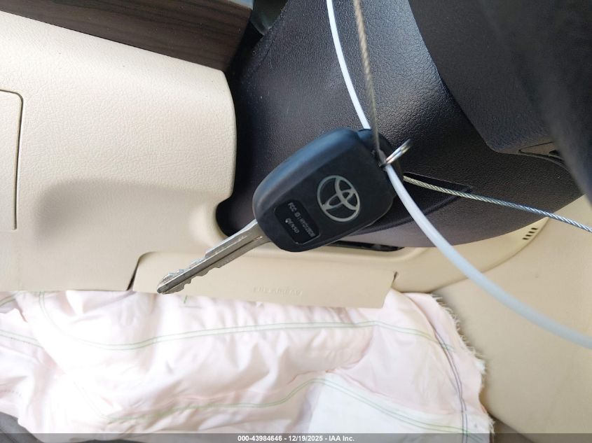 2017 Toyota Camry Le VIN: 4T1BF1FK0HU760483 Lot: 43984646