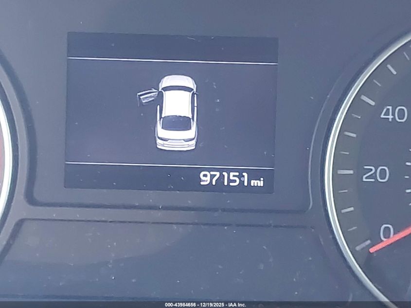 2019 Kia Optima S VIN: 5XXGT4L35KG295990 Lot: 43984656