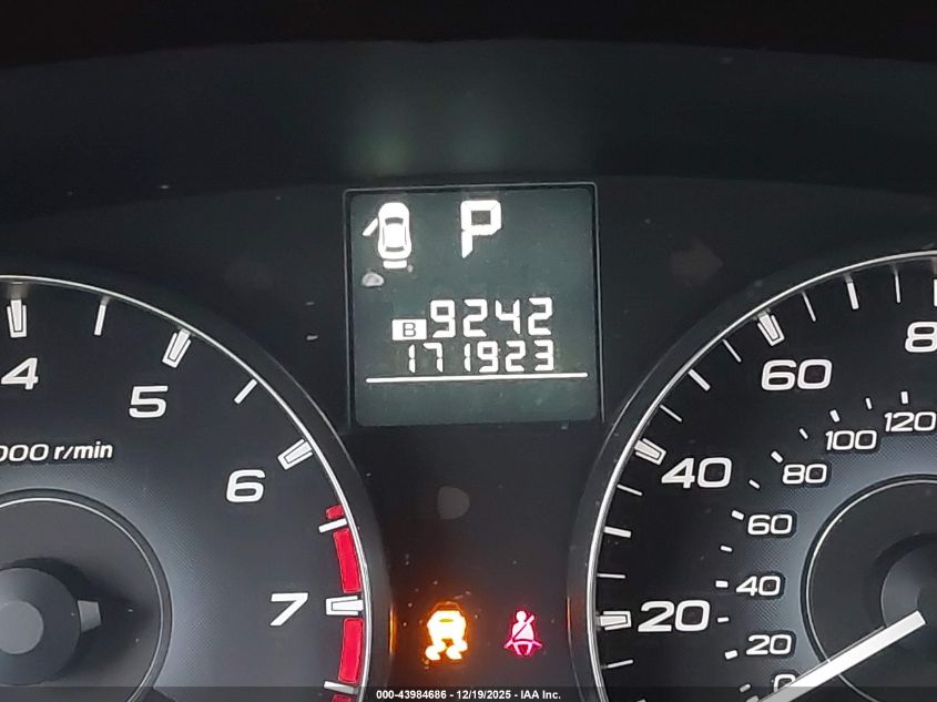 2011 Subaru Legacy 2.5I Premium VIN: 4S3BMBC64B3237617 Lot: 43984686