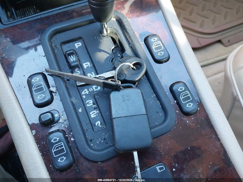 1997 Mercedes-Benz E 320 VIN: WDBJF55F3VA270823 Lot: 43984721